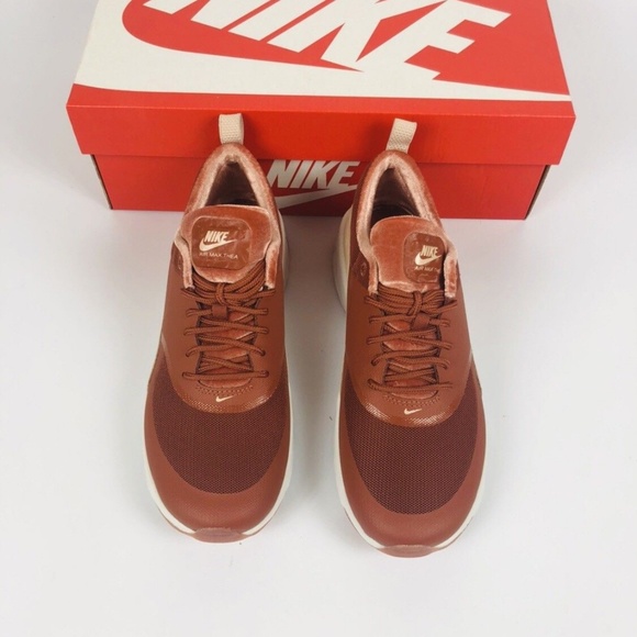 Nike Air Max Thea LX Special Edition - Picture 3 of 6